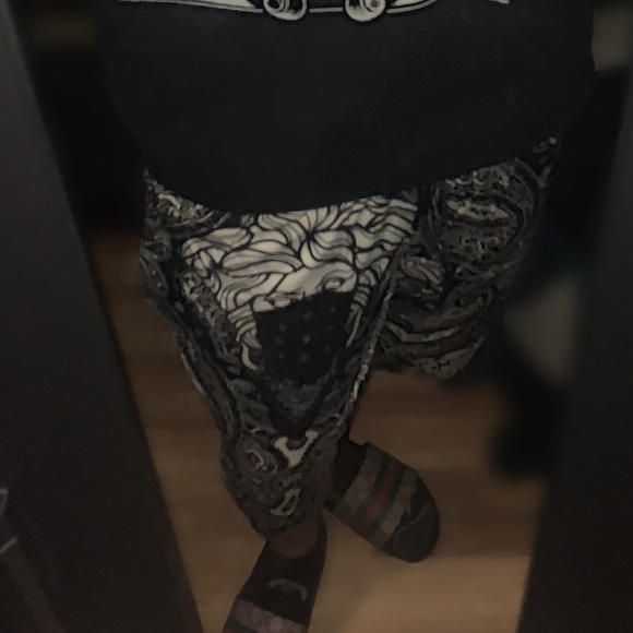 Crooks Castle Designer Drip Basketball Shorts - Picture 7 of 8